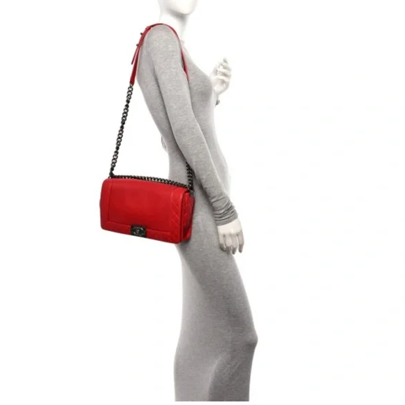 CHANEL Red Quilted Crossbody Bag with Chain Strap - Picture 6 of 16